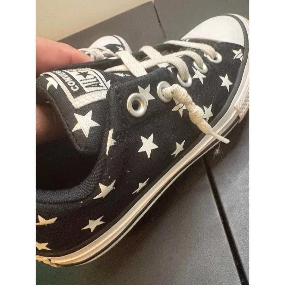 Converse Chuck Taylor All Star Low Top Black White Star Print Youth Size 2 Shoe